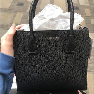 Small Michael Kors crossbody/shoulder bag